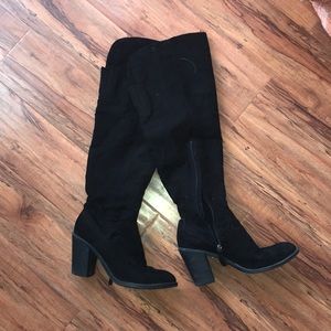 Knee high black/Brown boots